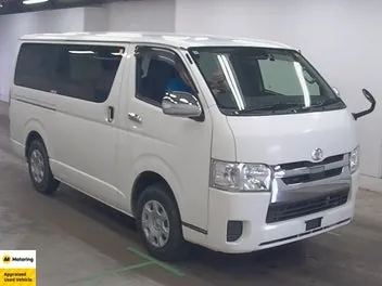 Toyota Hiace 2018 photo 2