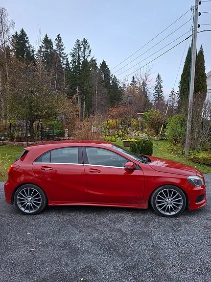 Mercedes-Benz A180 2013 photo 2