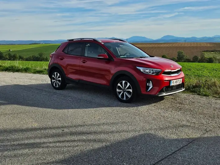 Kia Stonic 2021 photo 2