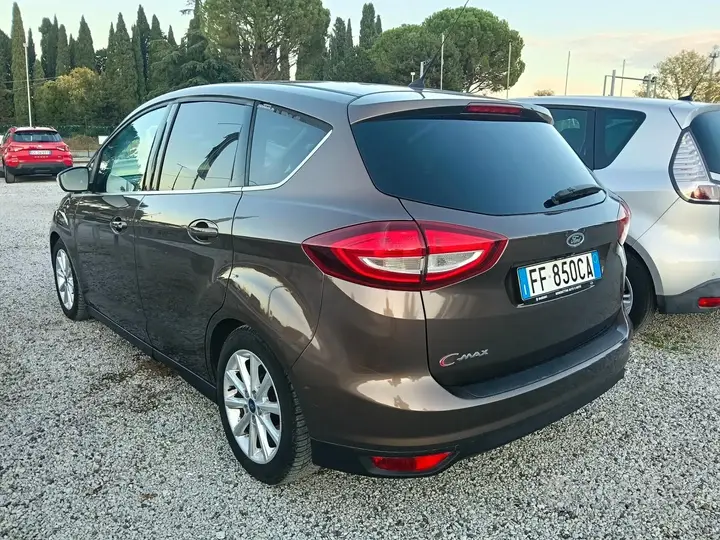 Ford C-Max 2016 photo 2