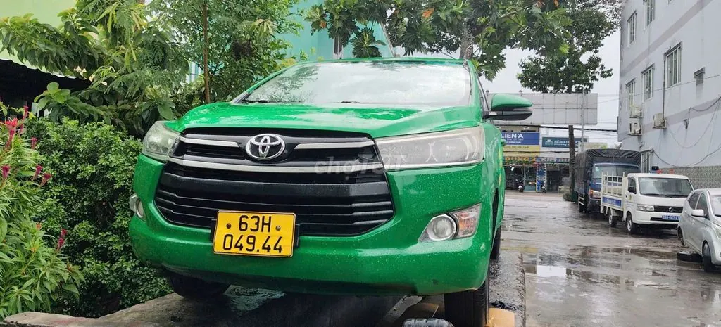 Toyota Innova 2018 photo 2
