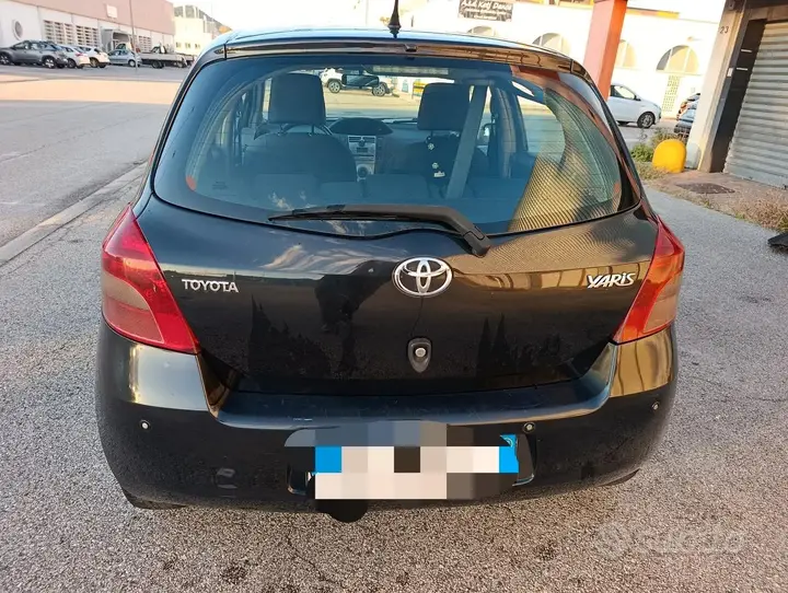 Toyota Yaris 2008 photo 3
