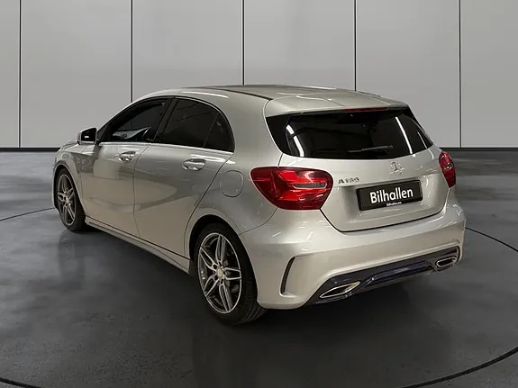 Mercedes-Benz A180 2016 photo 3