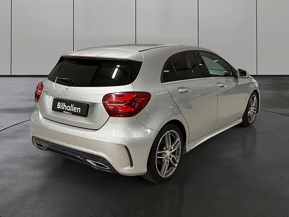 Mercedes-Benz A180 2016 photo 5