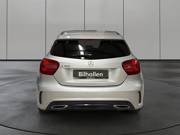 Mercedes-Benz A180 2016 photo 4