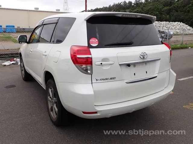 Toyota Vanguard 240S 2012 photo 3