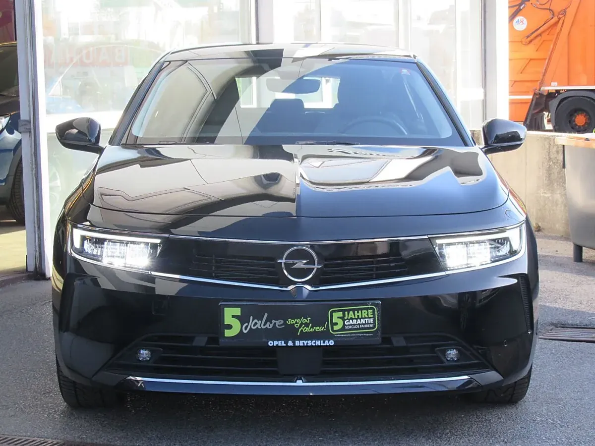 Opel Astra 2022 photo 3