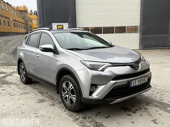 Toyota Rav4 2017 photo 3