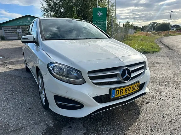 Mercedes-Benz B180