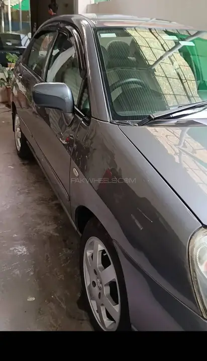 Suzuki Liana