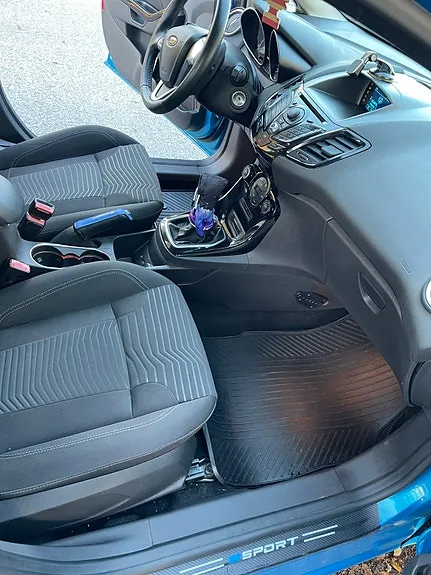 Ford Fiesta 2014 photo 4