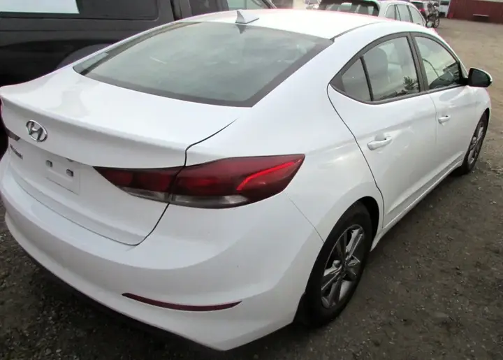 Hyundai Elantra 2017 photo 4