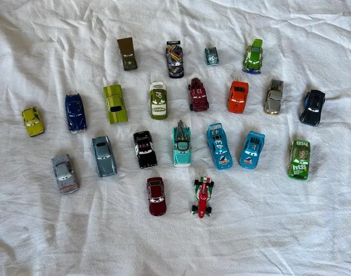 Disney Cars Autos