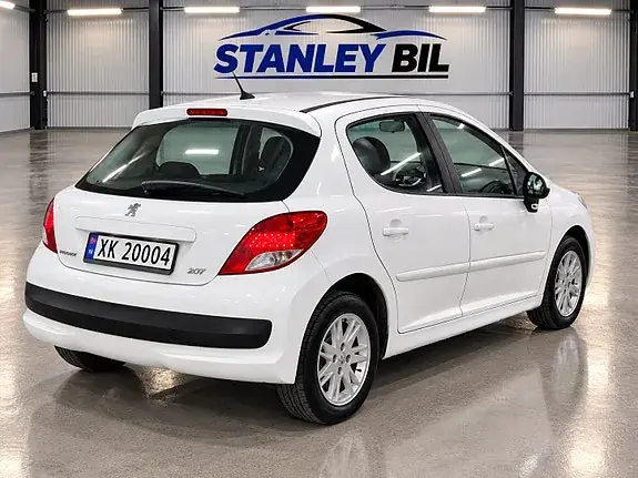 Peugeot 207 2011 photo 4