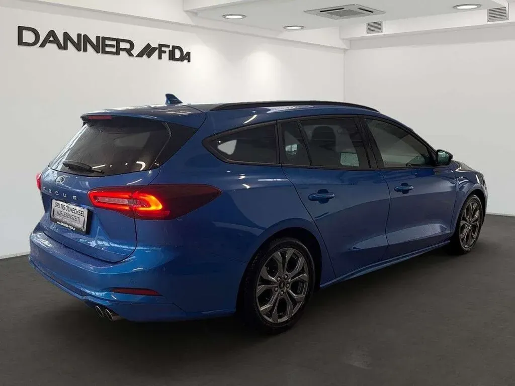 Ford Focus 2024 photo 3