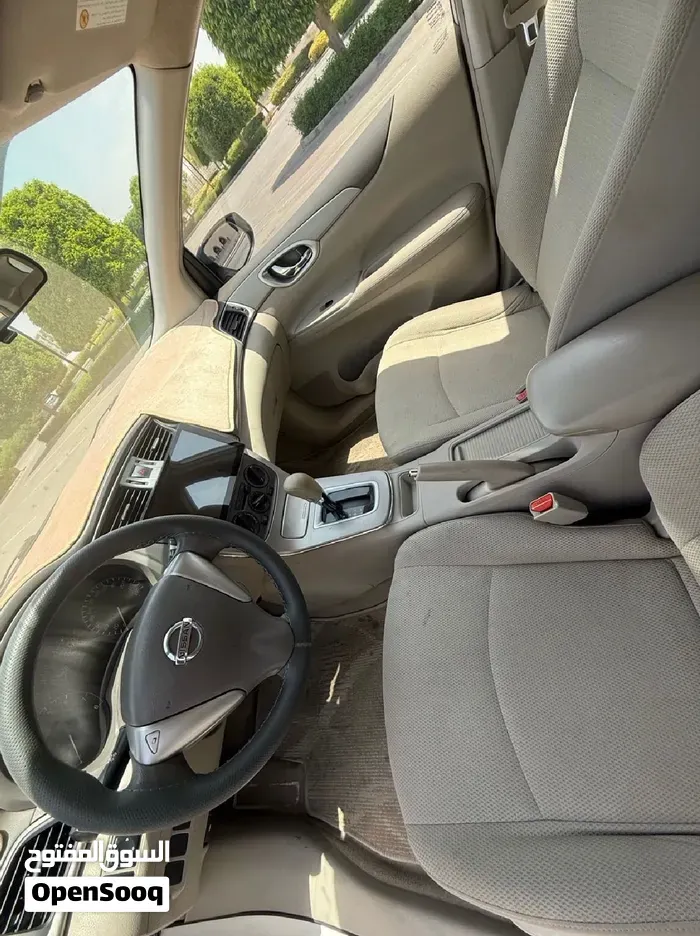 Nissan Tiida 2015 photo 5