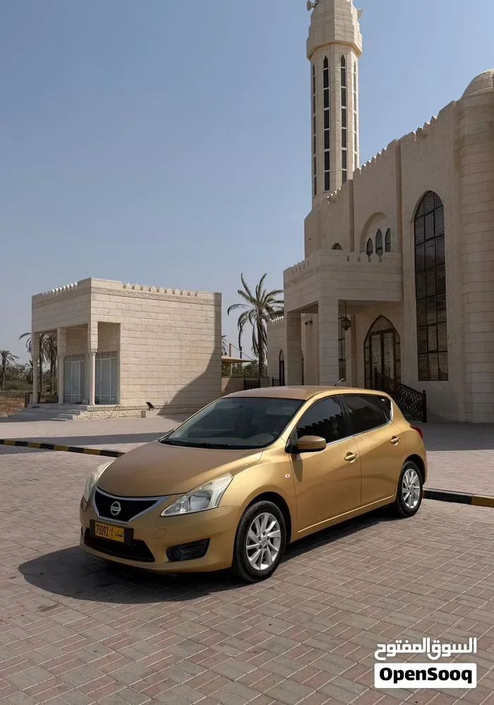 Nissan Tiida