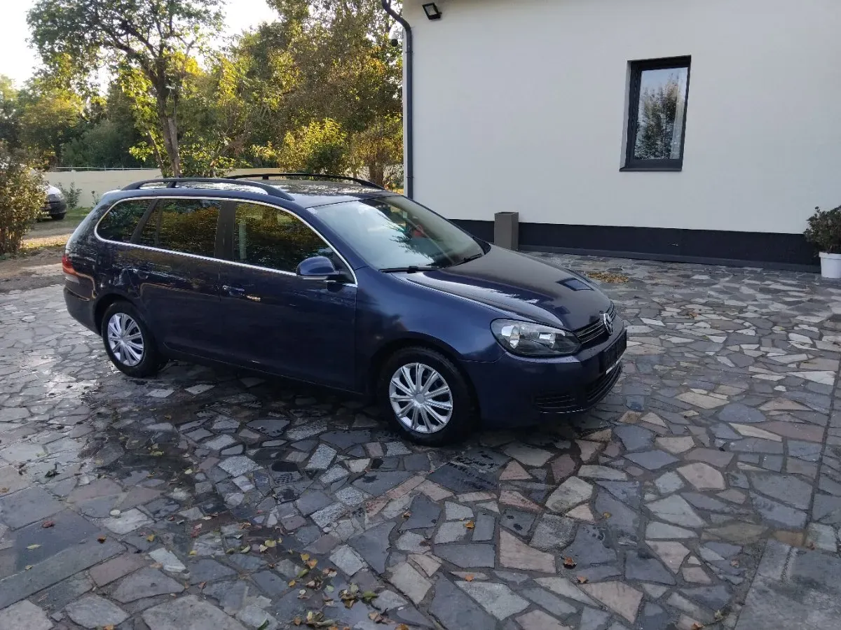 Volkswagen Golf 2012 photo 3