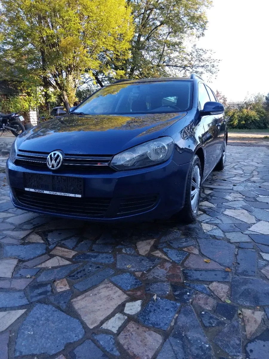Volkswagen Golf 2012 photo 2