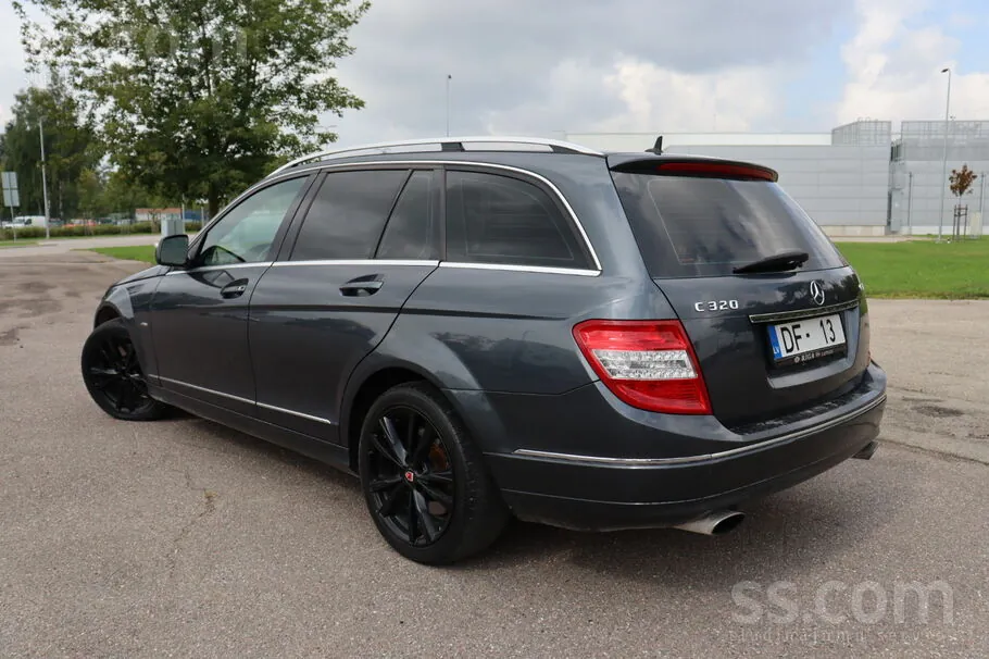 Mercedes-Benz C320 2008 photo 3
