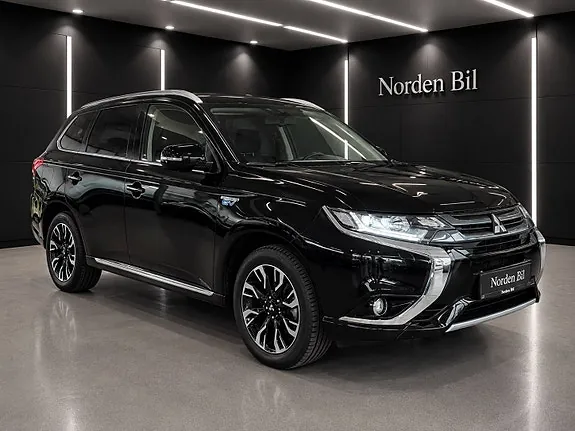 Mitsubishi Outlander 2017 photo 2