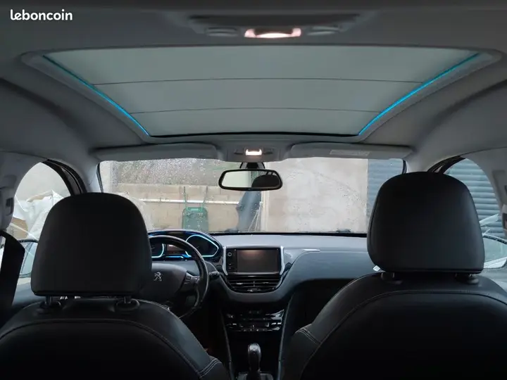 Peugeot 2008 2014 photo 3