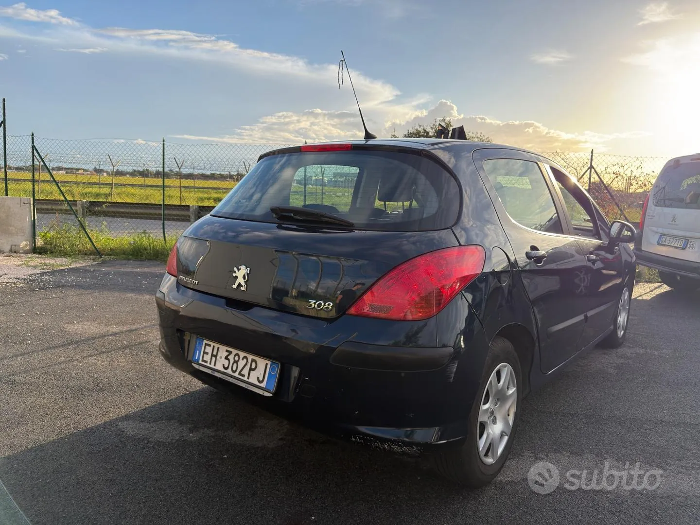 Peugeot 308 2011 photo 4