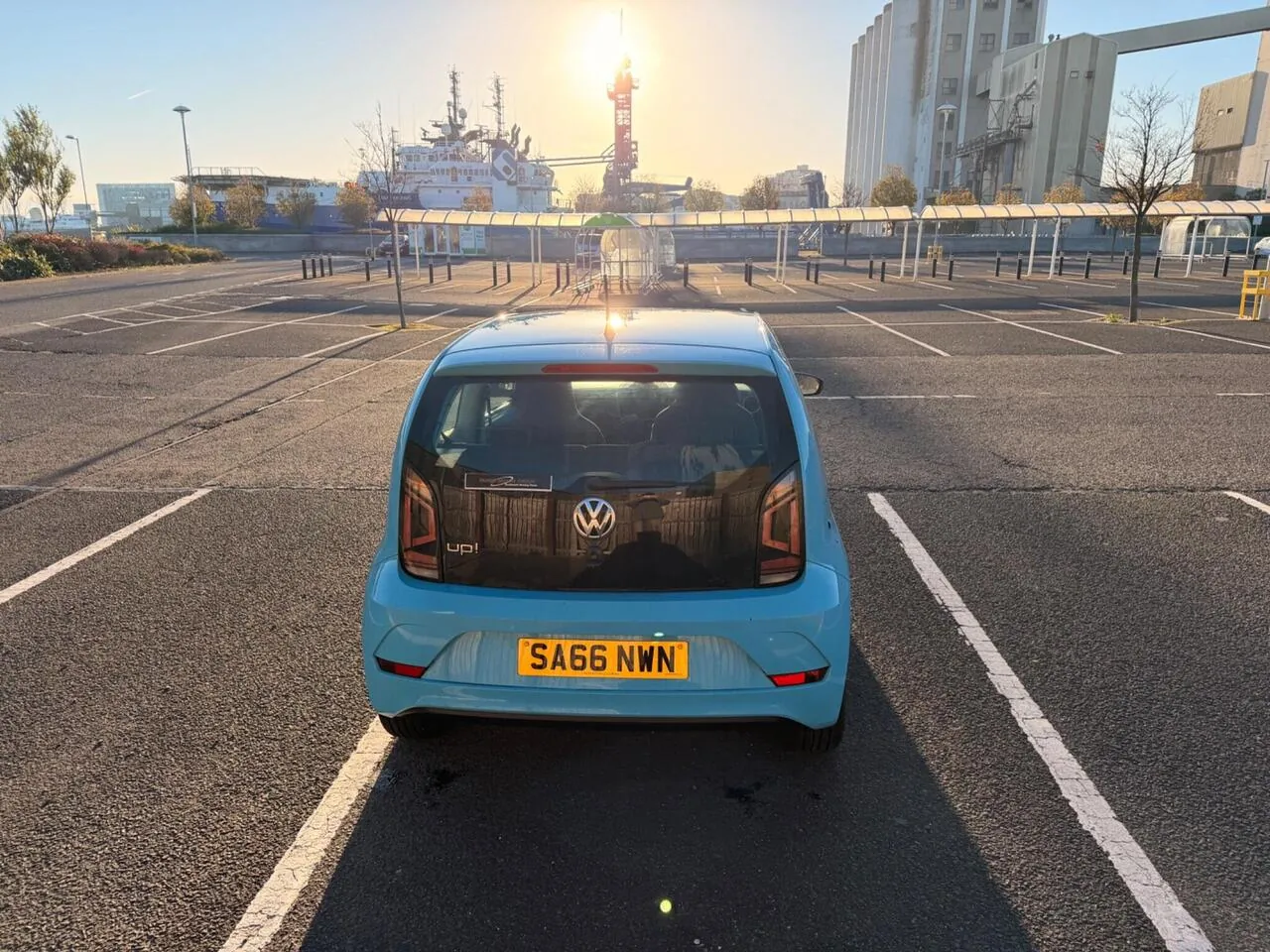 Volkswagen Up 2016 photo 4