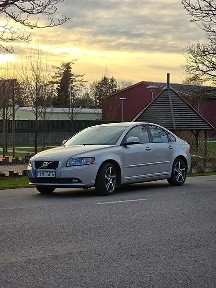 Volvo S40