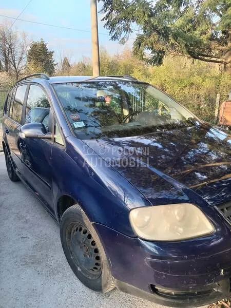Volkswagen Touran 2005 photo 3