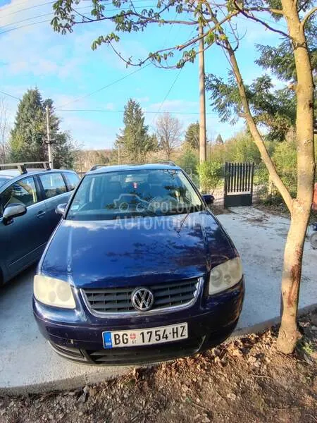 Volkswagen Touran 2005 photo 4