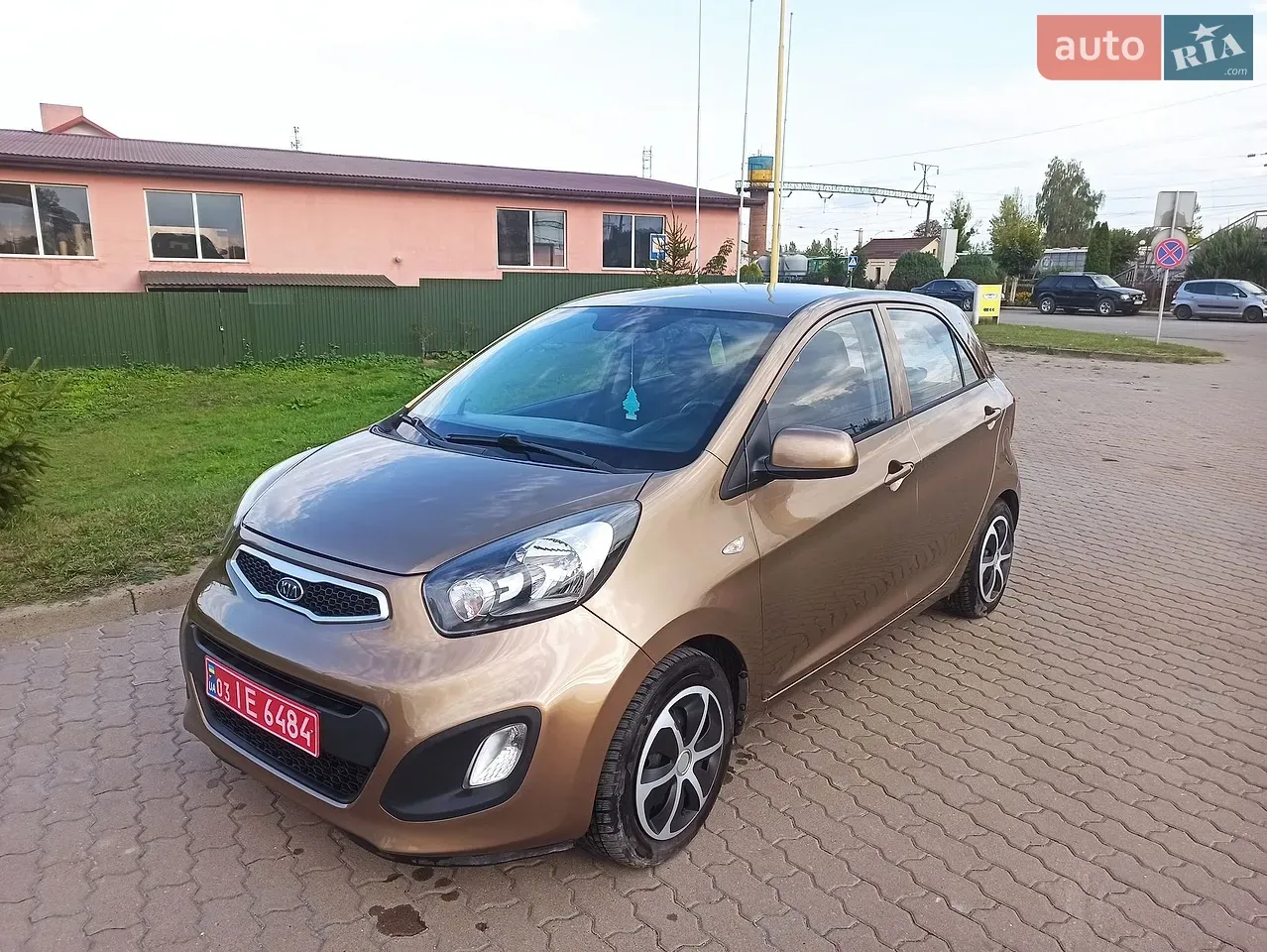 Kia Picanto 2012 photo 2