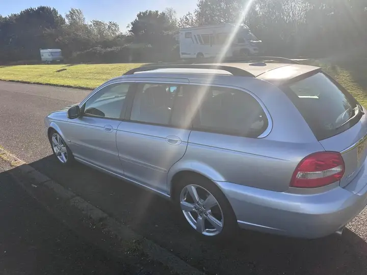 Jaguar X-Type 2009 photo 3