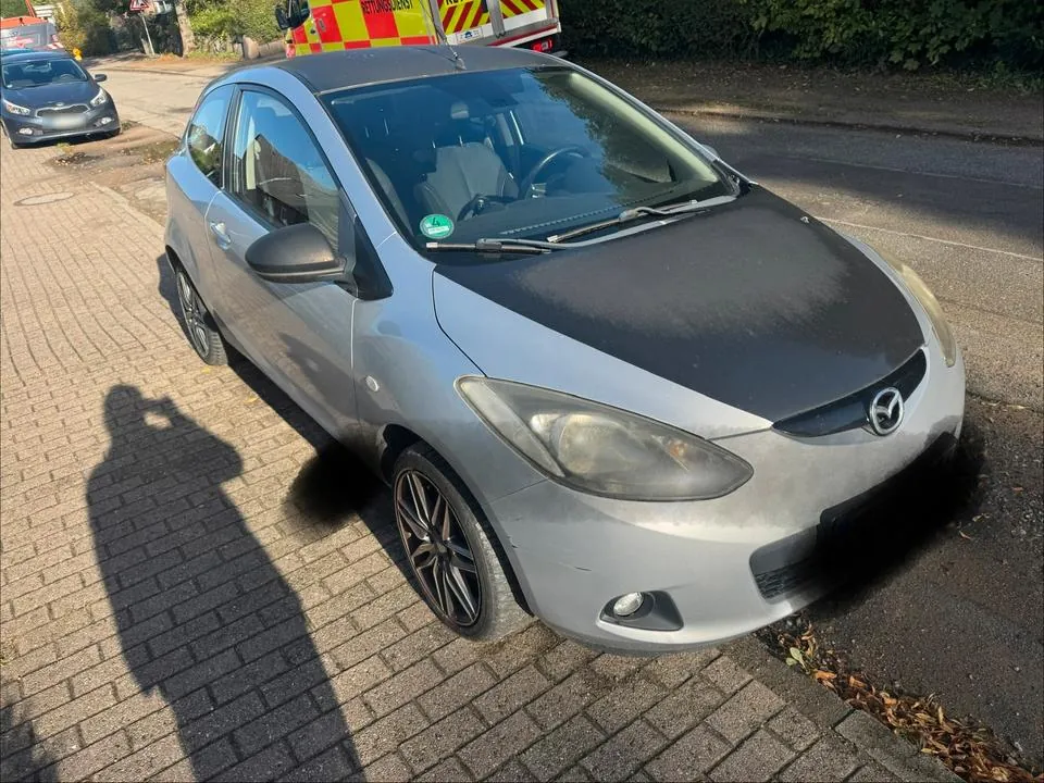 Mazda 2