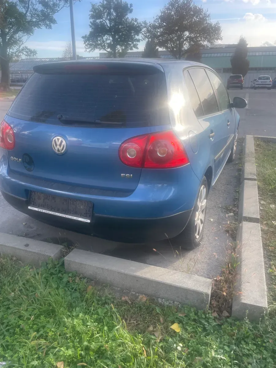 Volkswagen Golf 2005 photo 2