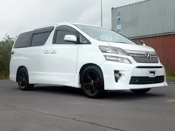 Toyota Vellfire 2014 photo 3