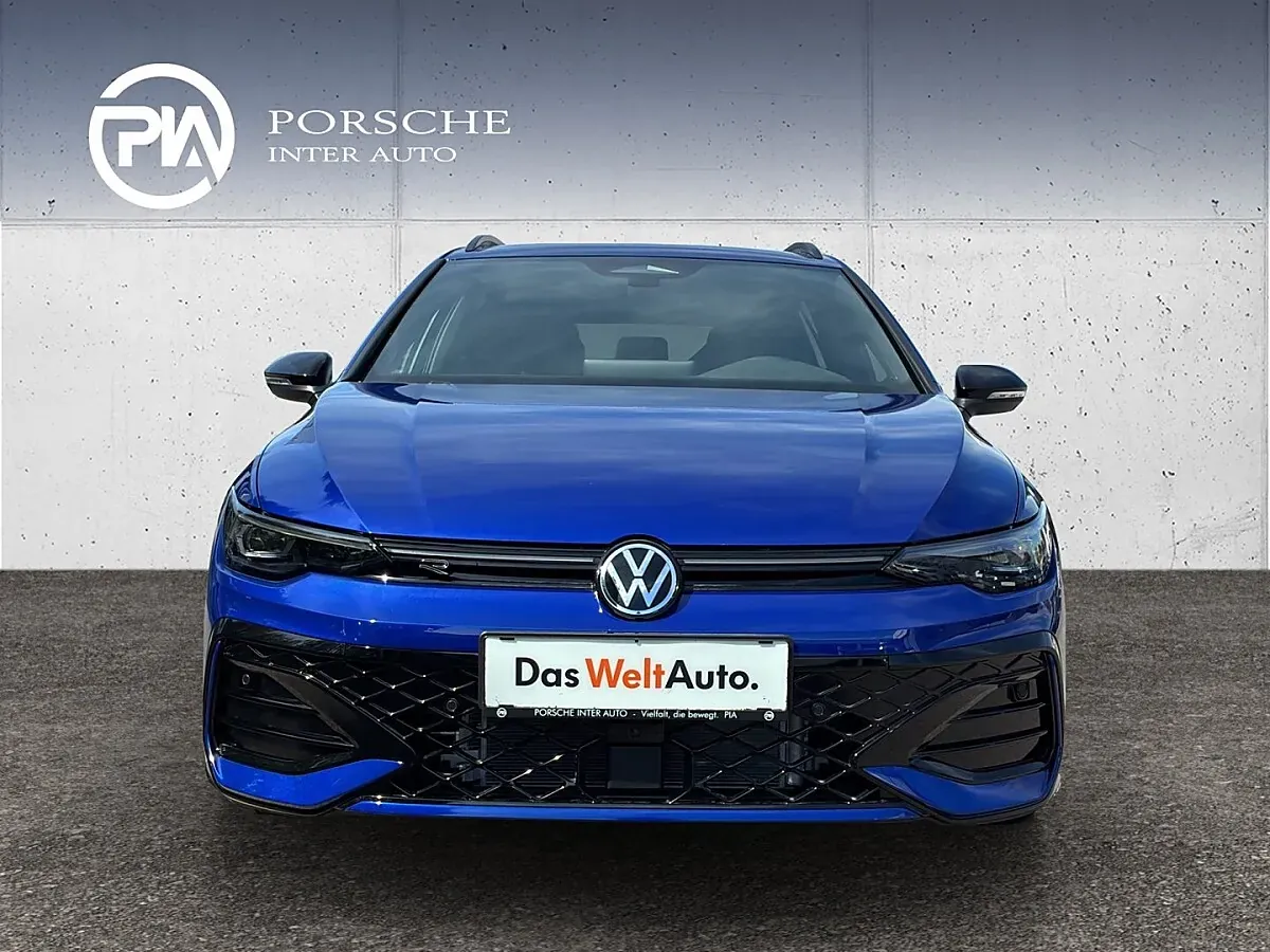 Volkswagen Golf 2026 photo 2