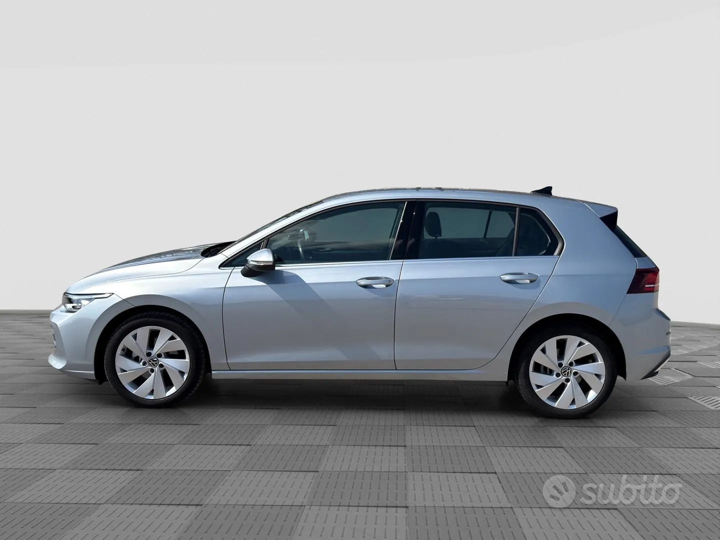 Volkswagen Golf 2025 photo 2