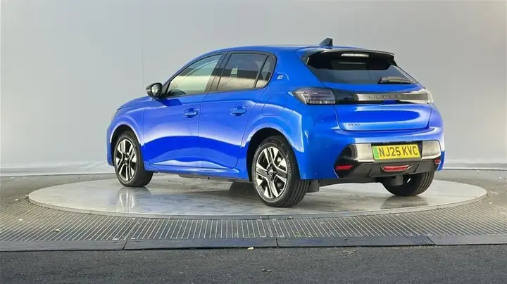 Peugeot E-208 2025 photo 5
