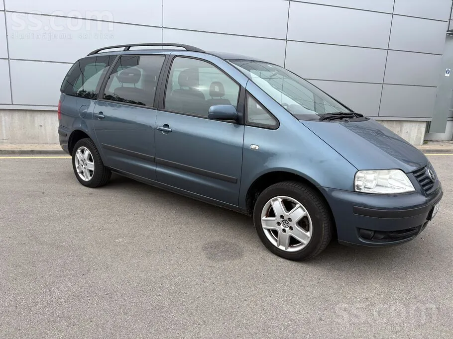 Volkswagen Sharan 2004 photo 2
