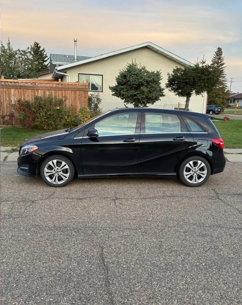 Mercedes-Benz B250 2018 photo 2