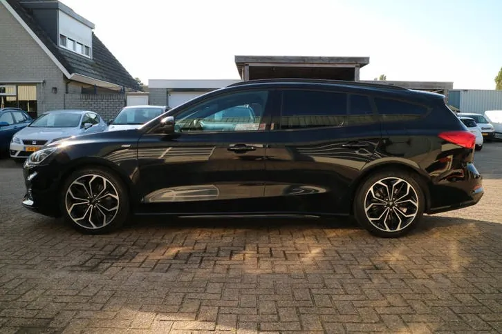 Ford Focus 2019 photo 3