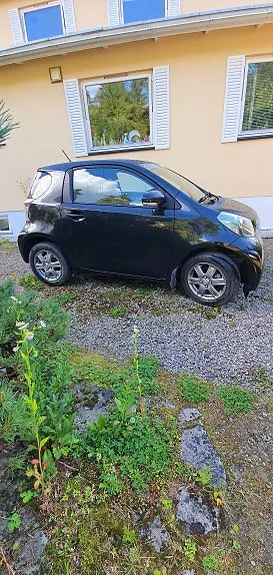 Toyota Iq 2010 photo 2