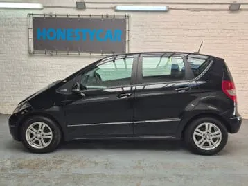Mercedes-Benz A-Class 2011 photo 2