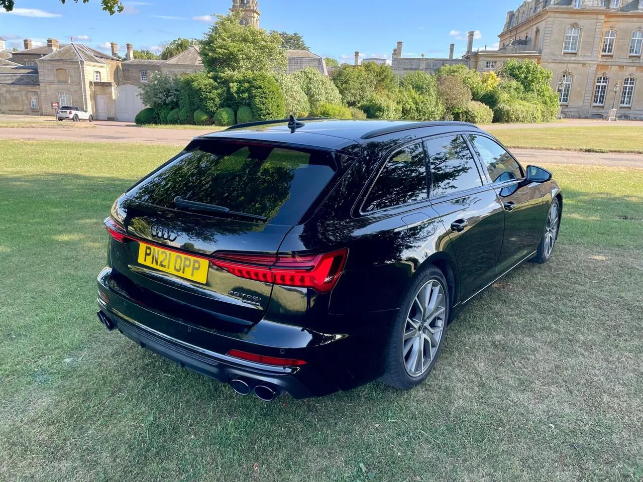Audi A6 Avant 2021 photo 2