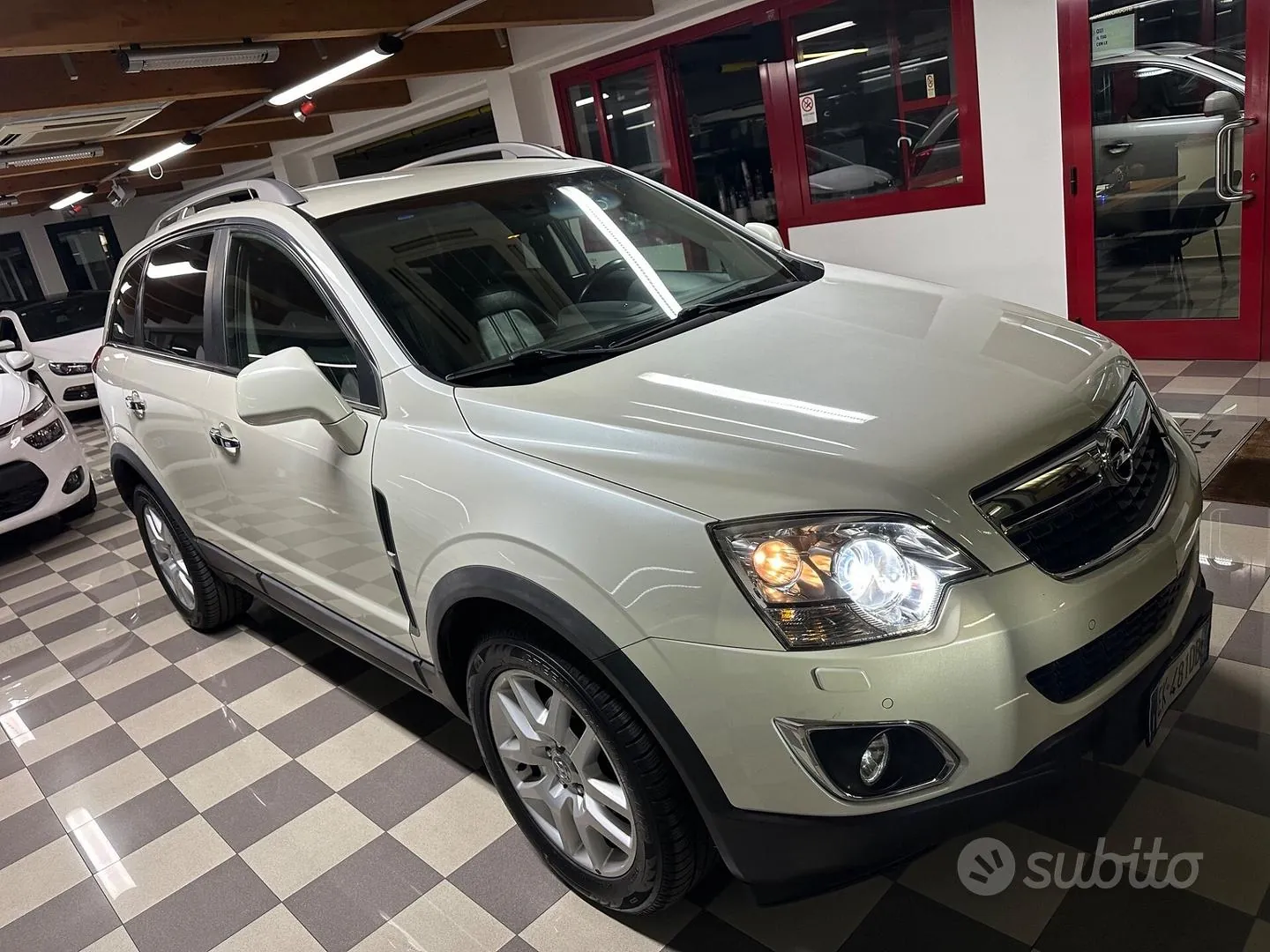Opel Antara 2012 photo 2