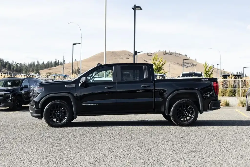 GMC Sierra 1500 2023 photo 3
