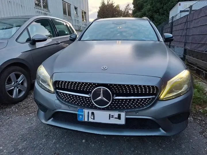 Mercedes-Benz C 220 D