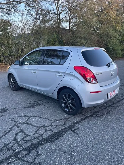 Hyundai I20 2015 photo 3