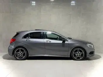 Mercedes-Benz A 180 2015 photo 3